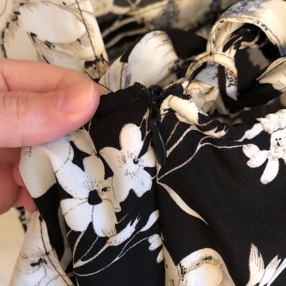 Summery romper - Picture 3 of 4